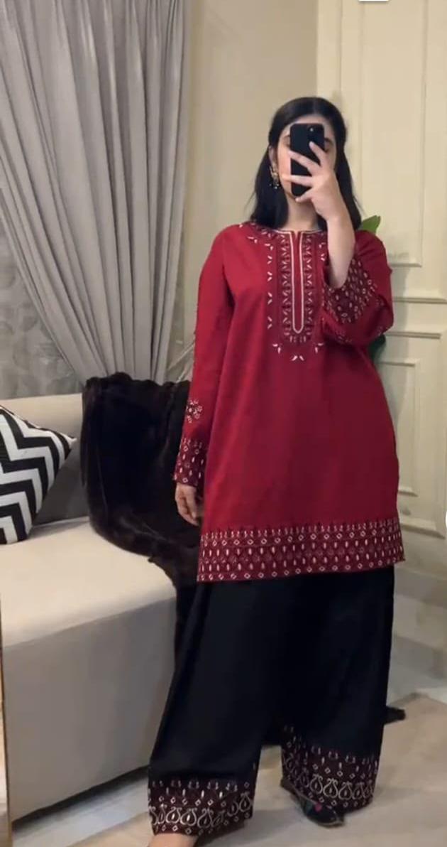 Dhanak Embroidered 2pc - DESIGN 22