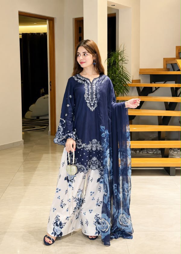 Iznik Dhanak Chikankari Embroidered 3PC Suit D#3502 - DESIGN 02