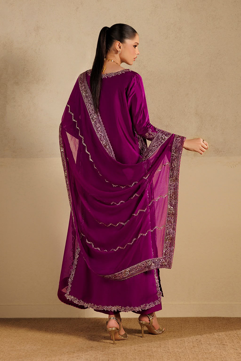 Iznik Sheesha Lava Silk Suit - Design 05