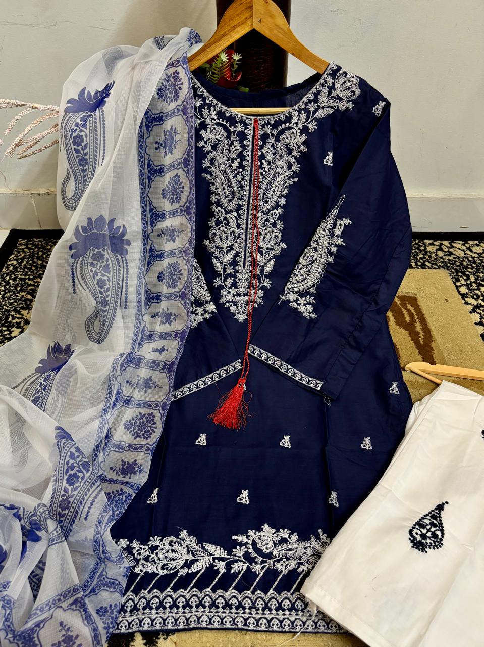 Cotton Dori Latkan Heavy Embroidered 2pc Dress - DESIGN 04