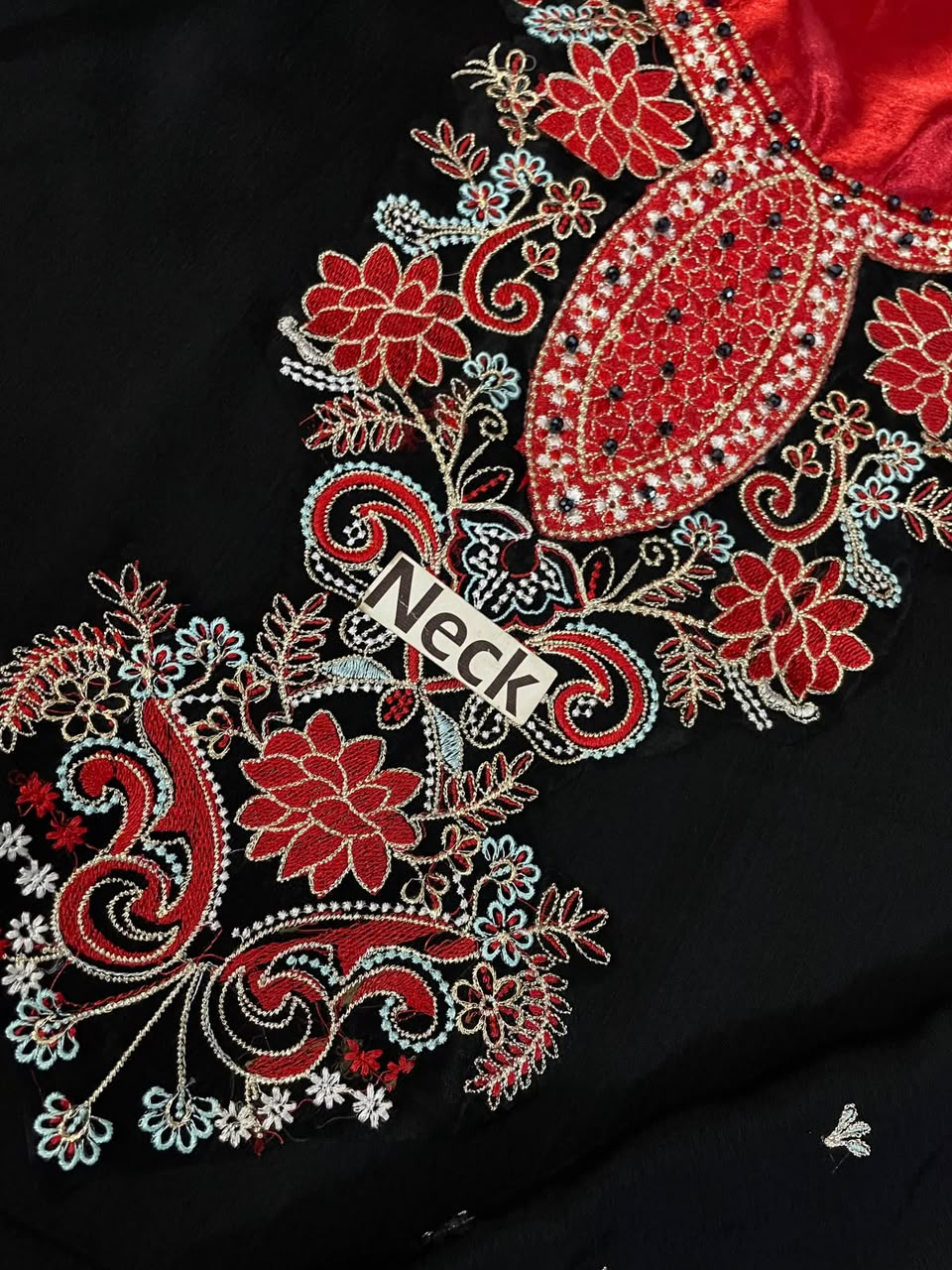 Baroque Chiffon Embroidered 3PC Suit - DESIGN 02