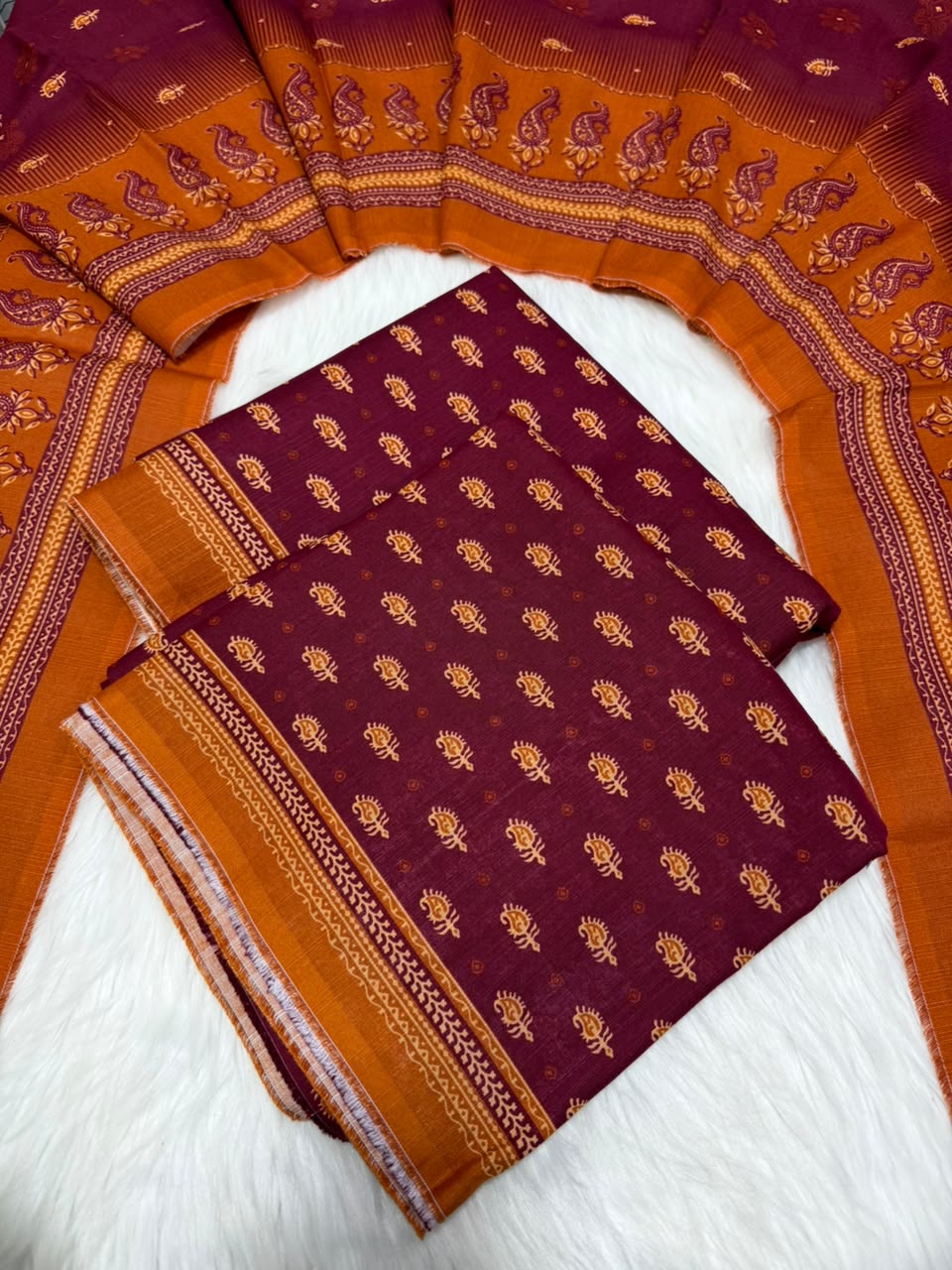 Bint-e-Akram by Bin Saeed Printed Khaddar 3pc