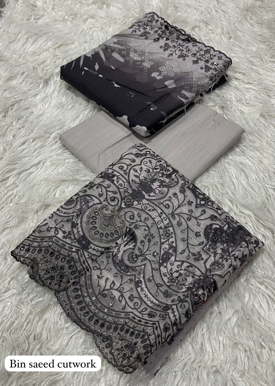 RAWAYAT BIN SAEED KHADDAR CUTWORK 3PC - GREY BLACK