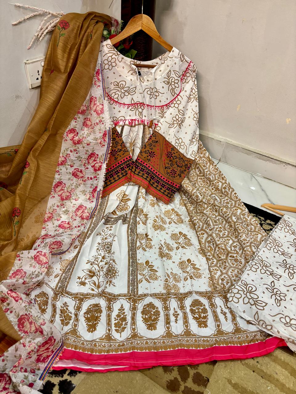 Digital Printed Doria Lawn Dori Larkan Frock 3pc - Design 07