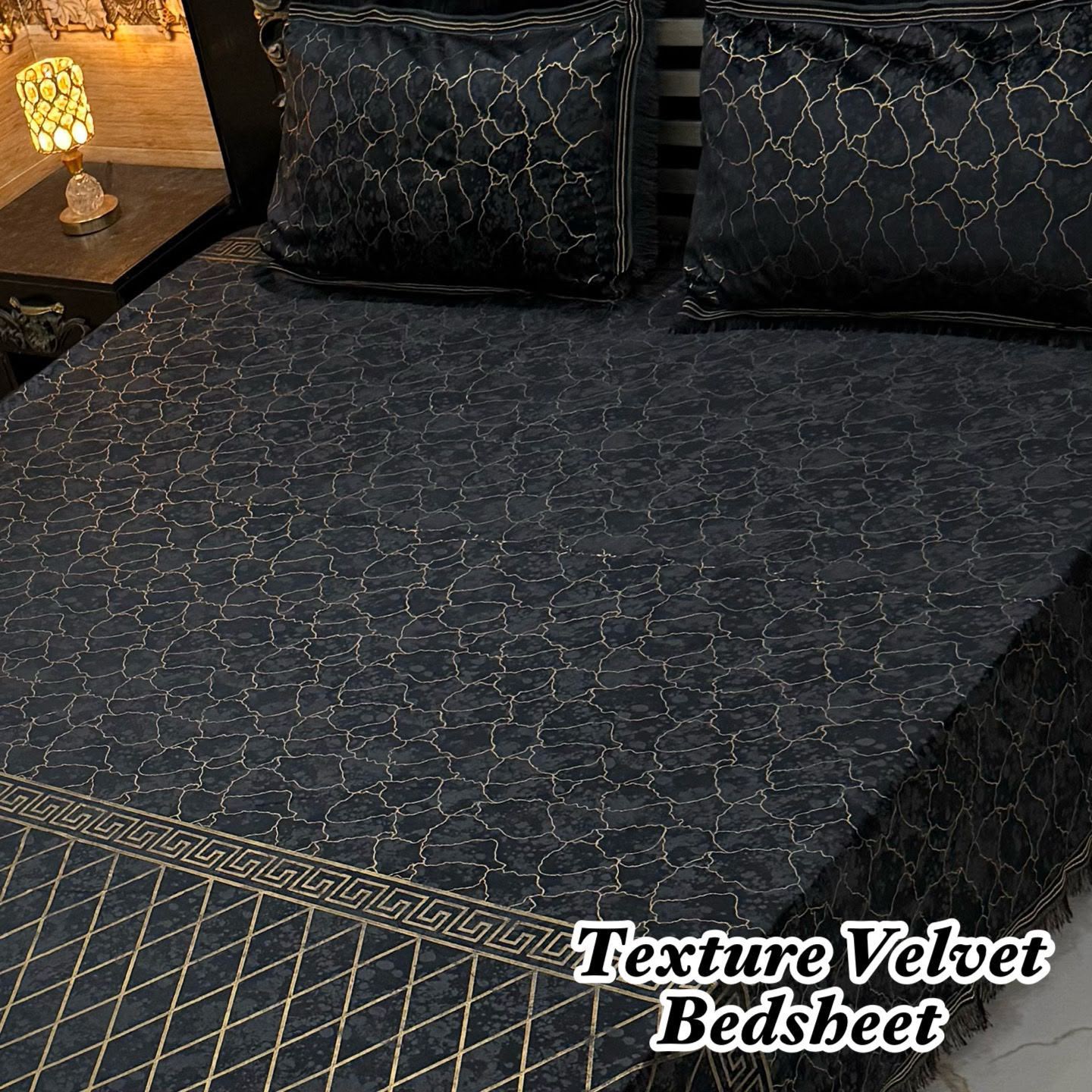 3PC TEXTURE VELVET BEDSHEET KING SIZE - BLACK