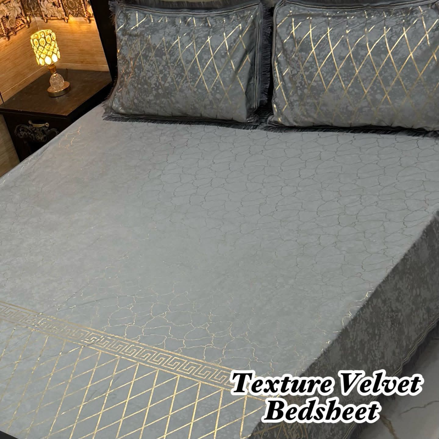 3PC TEXTURE VELVET BEDSHEET KING SIZE - SILVER GREY